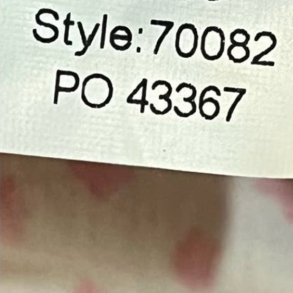 Lilly Pulitzer Michele V Neck Top in Pink & White 'Get Spotted' print. M EUC - Picture 6 of 8